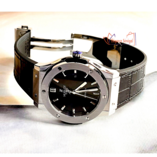 Montre HUBLOT Classic Fusion Noir Homme
